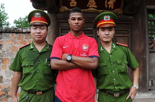 Gnabry va dan sao Arsenal den Viet Nam nam 2013 hinh anh