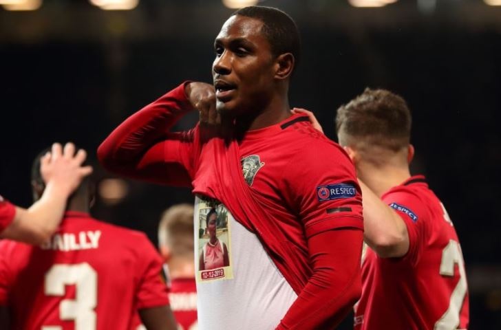 Ighalo gui thong diep cam dong sau ban dau tien cho MU hinh anh