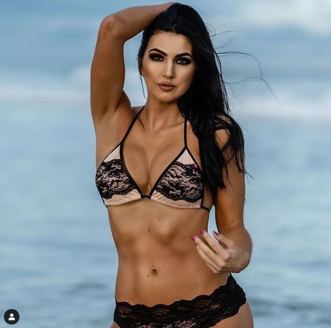 nu do vat goi cam WWE anh 6