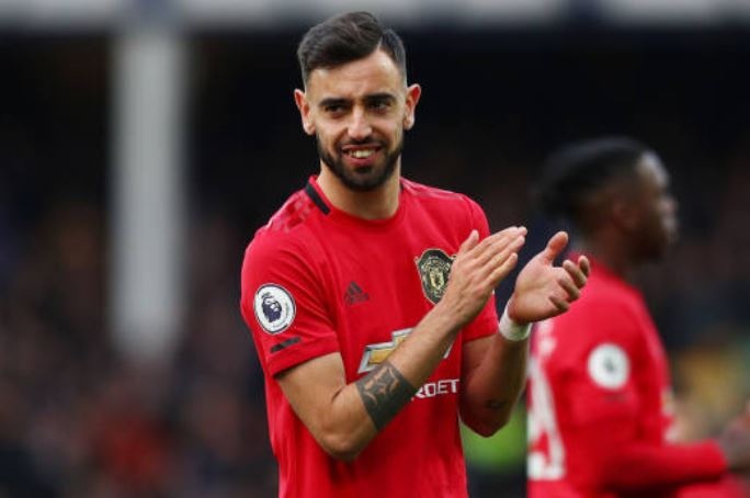 Bruno Fernandes duoc vinh danh o doi hinh hay nhat san co Anh hinh anh