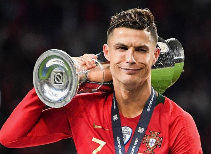 Ronaldo cung dong doi vao bang tu than tai UEFA Nations League hinh anh