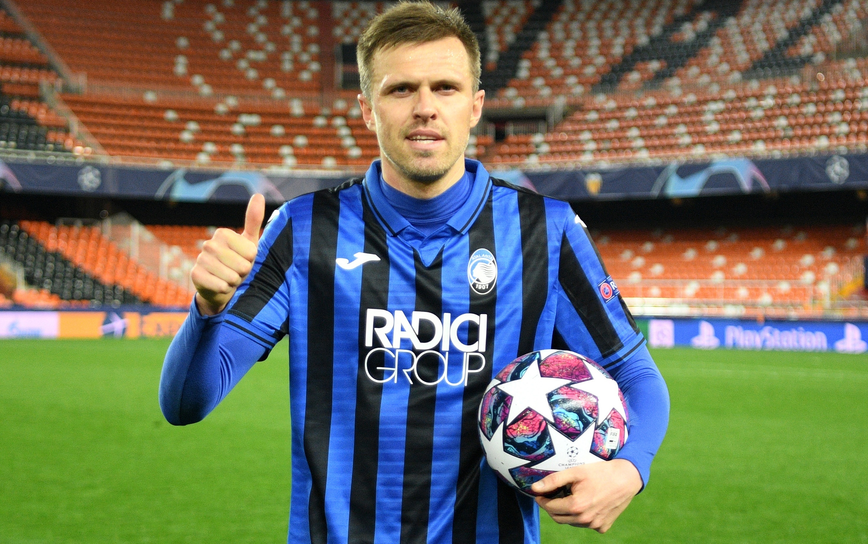 Tien dao Atalanta lam nen lich su sau cu poker vao luoi Valencia hinh anh