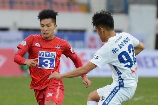 Martin Lo gay that vong trong lan thu 2 da chinh tai V.League hinh anh