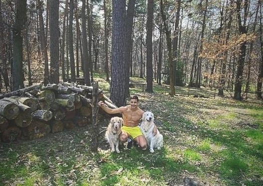 Neymar,  Mbappe thay doi thoi quen vi dich Covid-19 anh 6