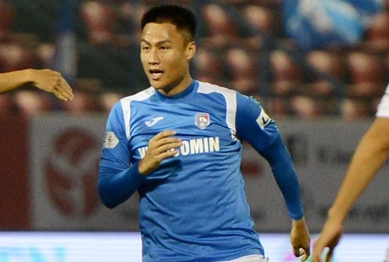 Mac Hong Quan lap cong, CLB Ha Noi om han tai san Cam Pha hinh anh