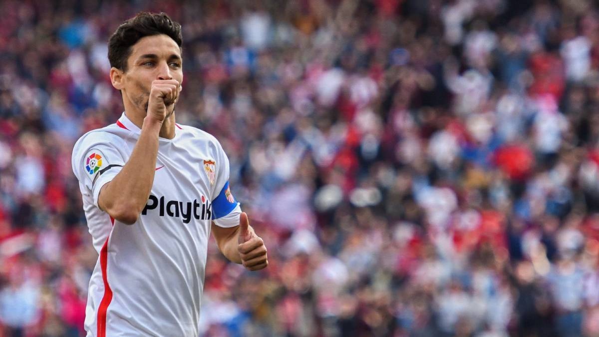 Doi hinh 11 hau ve phai hay nhat the gioi hien nay anh 11