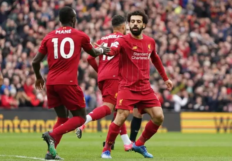 Khong the trao chuc vo dich cho Liverpool anh 1