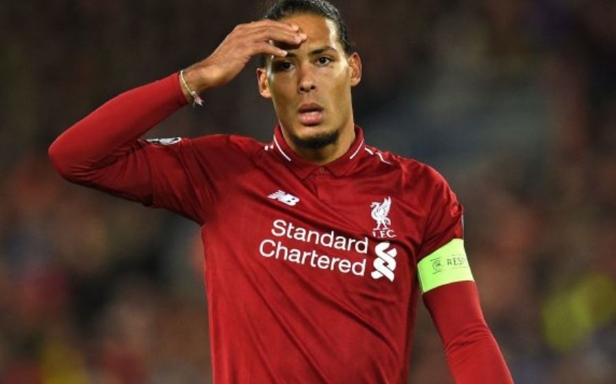 Chu tich UEFA: 'Khong trao luon chuc vo dich cho Liverpool, Juventus' hinh anh