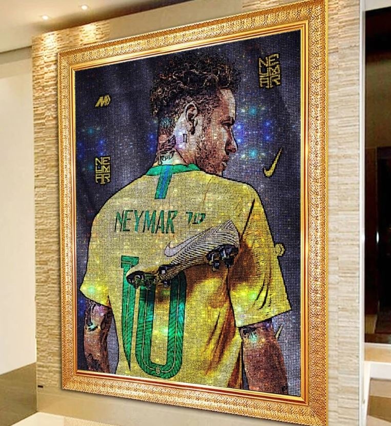 Ronaldo chi trieu USD de so huu buc tranh sang hon Messi anh 5