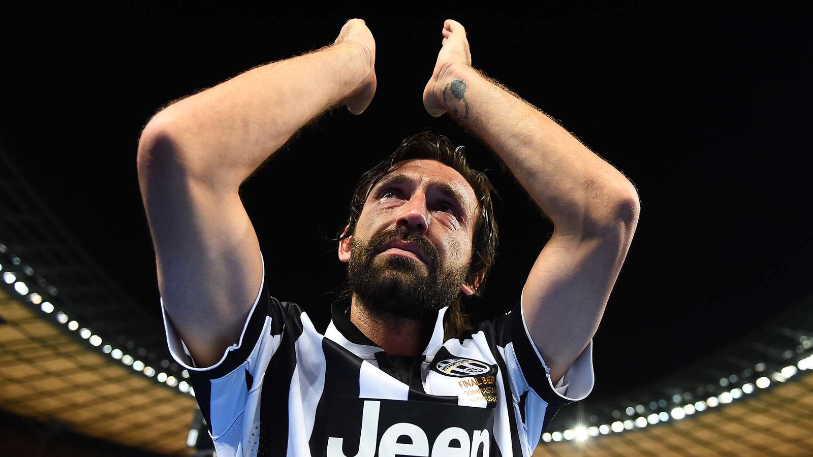 Barca moi Pirlo lam huan luyen vien anh 1