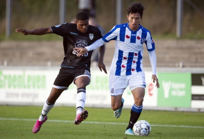 Van Hau het cua vo dich cung Jong Heerenveen anh 1