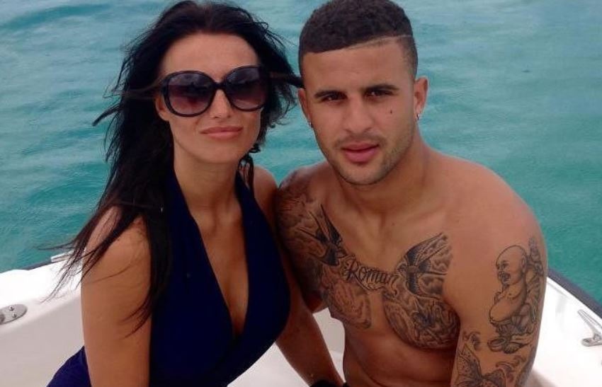 Sao Man City to chuc tiec trong thoi gian cach ly hinh anh