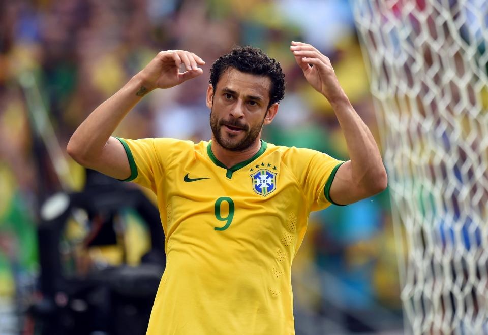 Doi hinh Brazil thua Duc 1-7 dang o dau? anh 11