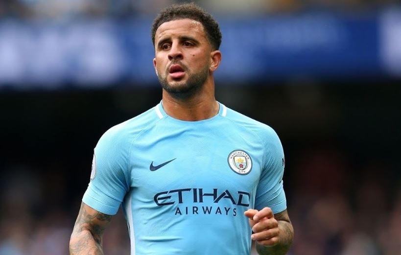 Kyle Walker co nguy co bi loai khoi tuyen Anh sau bua tiec thac loan hinh anh