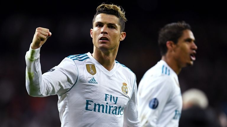 'Ronaldo san sang tro ve Real Madrid' hinh anh