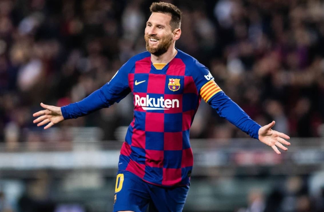 Balotelli loai Ronaldo khoi doi hinh trong mo anh 11