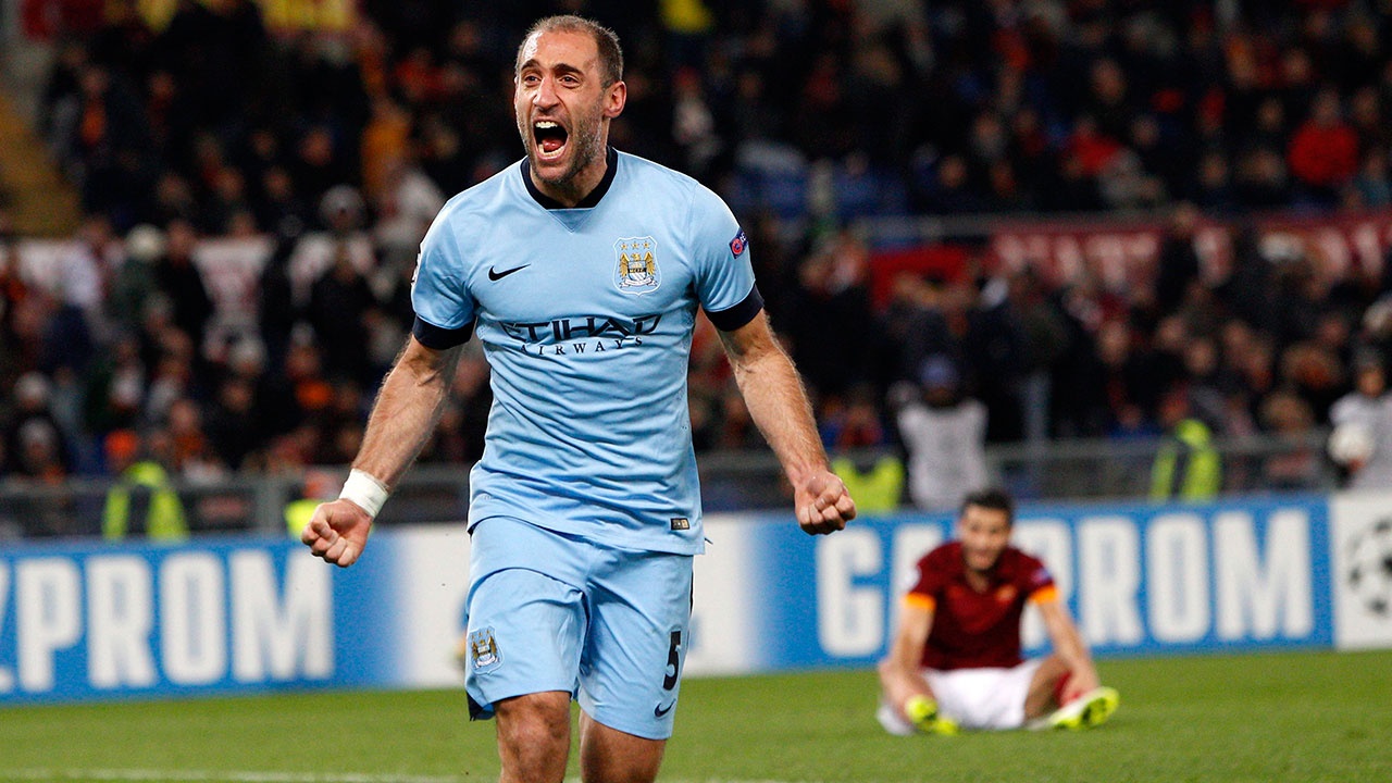 dan sao Man City lat do Man Utd nam 2012 anh 3