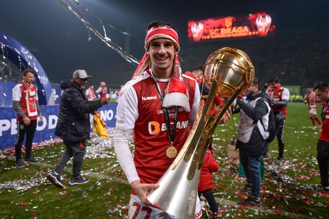 10 vu chuyen nhuong kip hoan tat anh 8