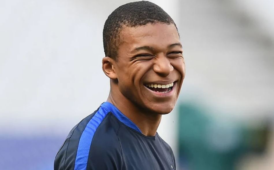 PSG doa de Mbappe ra di tu do vao he 2022 hinh anh