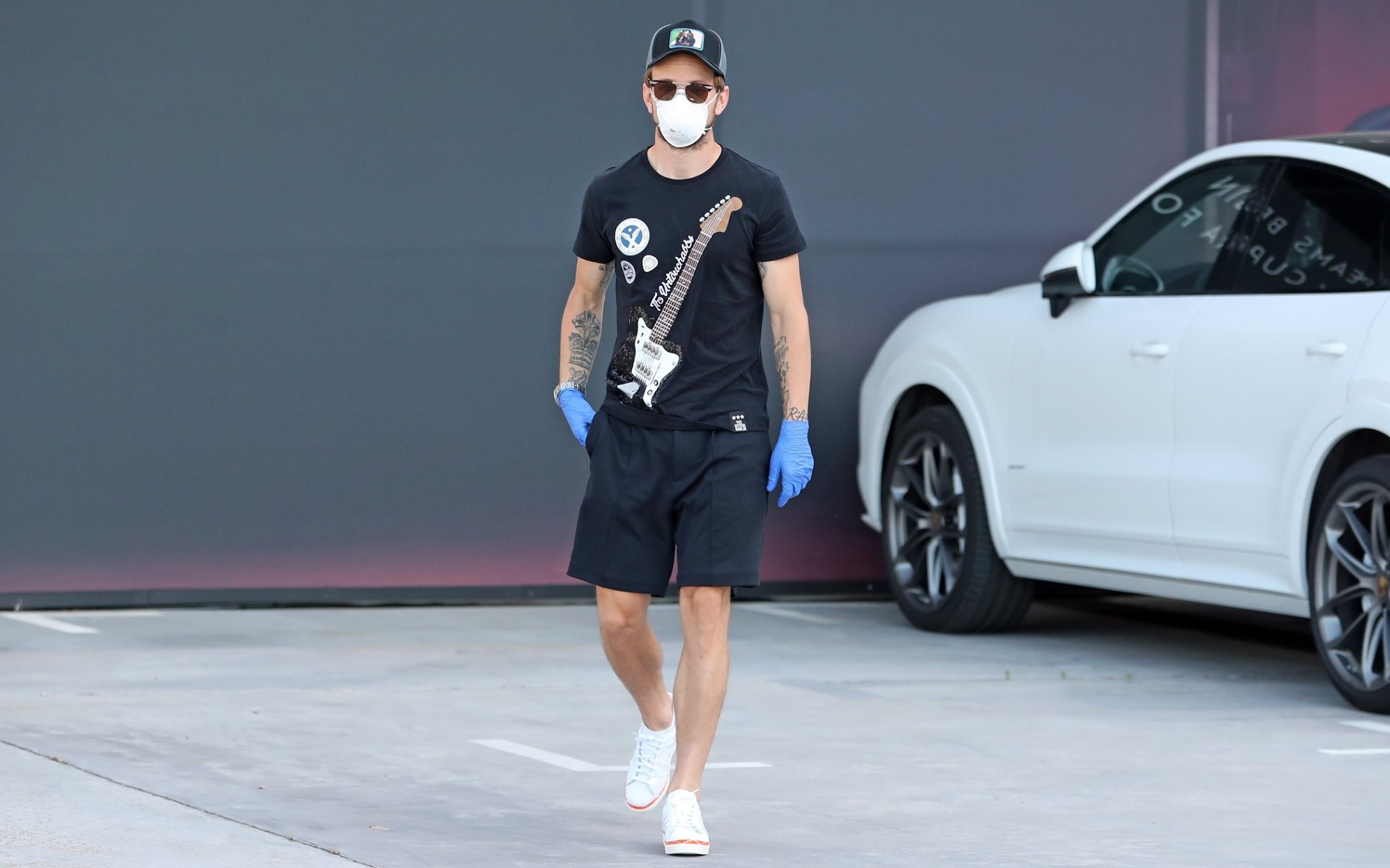 Barca hoi quan anh 6