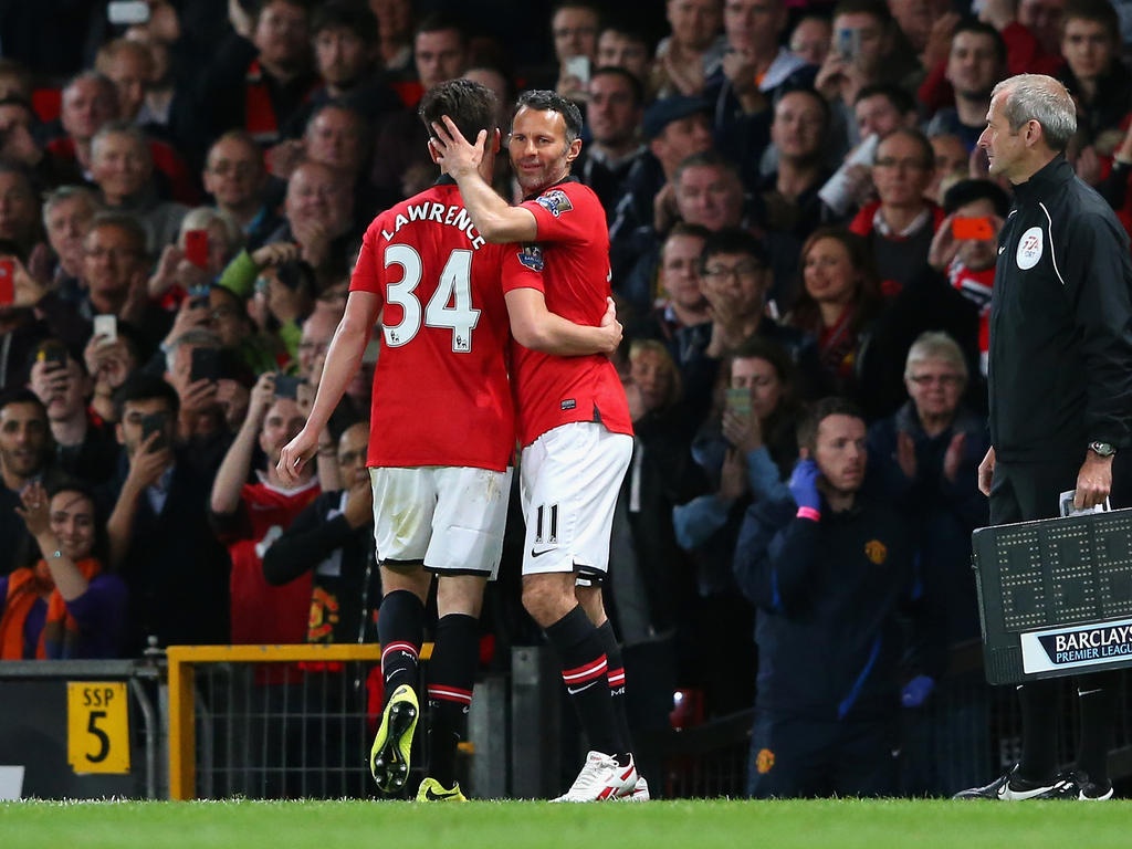 HLV Giggs vao san cho MU anh 2