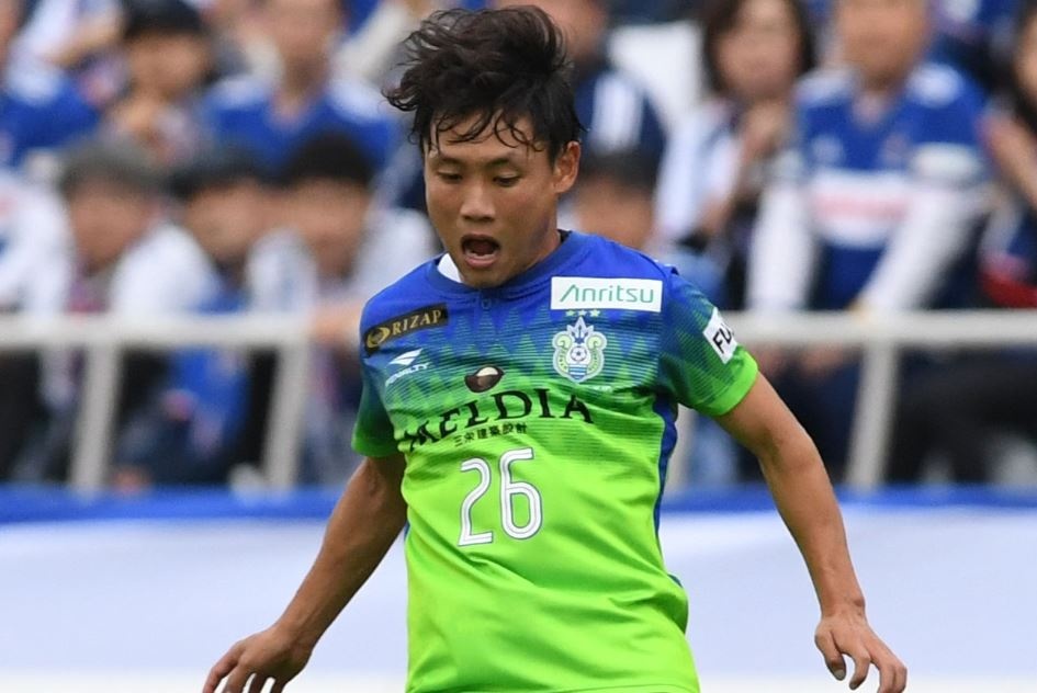 Chanathip dan dau doi hinh thap nhat anh 11