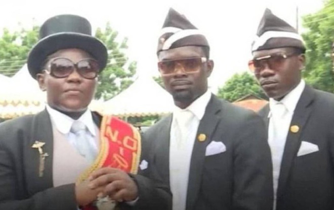 Thanh vien doi ho tang chau Phi ghet Luis Suarez hinh anh