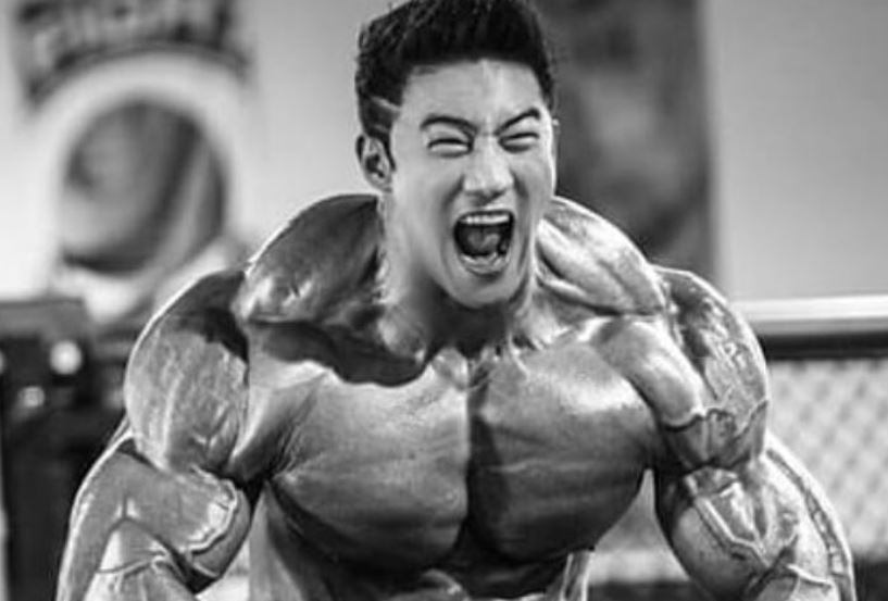 Chang trai bi bat nat tro thanh VDV the hinh hang dau chau A hinh anh