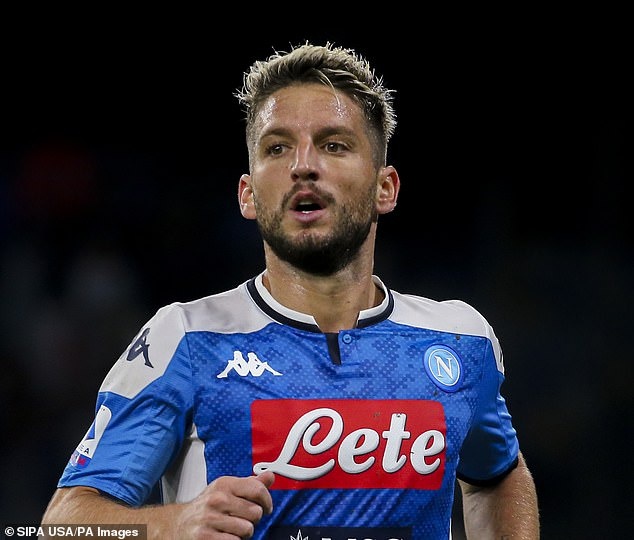 cau thu ra di tu do anh 8