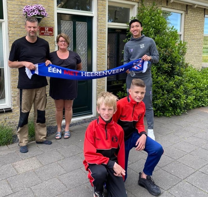 Van Hau khoe chieu cao an tuong anh 4