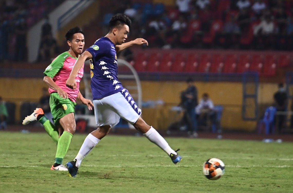 CLB Ha Noi gap Dong Thap anh 2