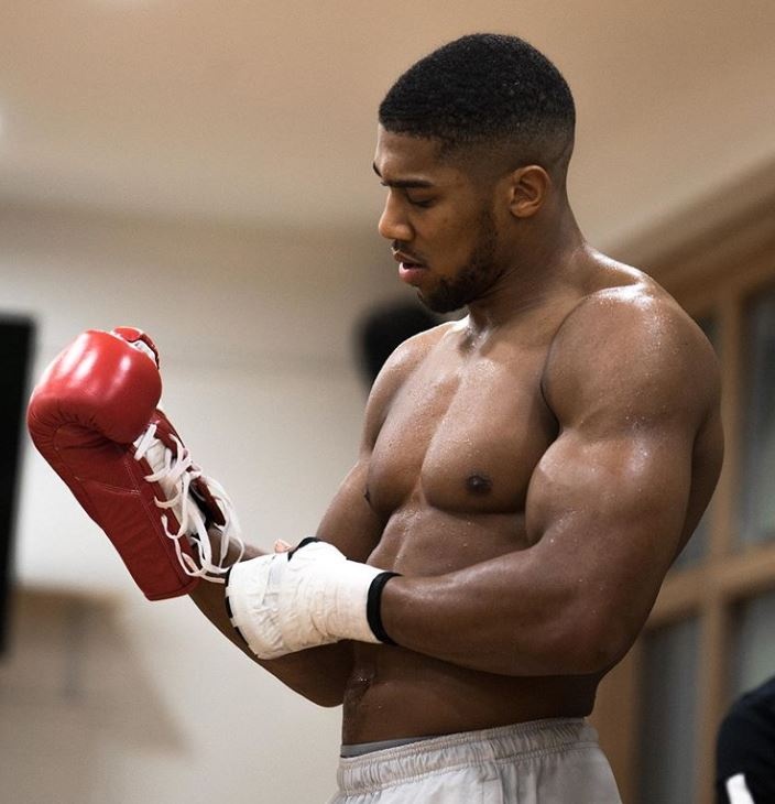 Ronaldo kiem tien so mot the gioi anh 10