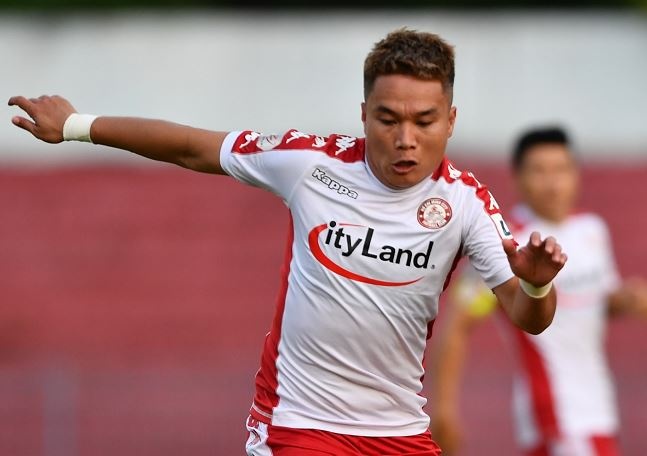 Phi Son bo lo, CLB TP.HCM bi cam hoa o Lach Tray hinh anh