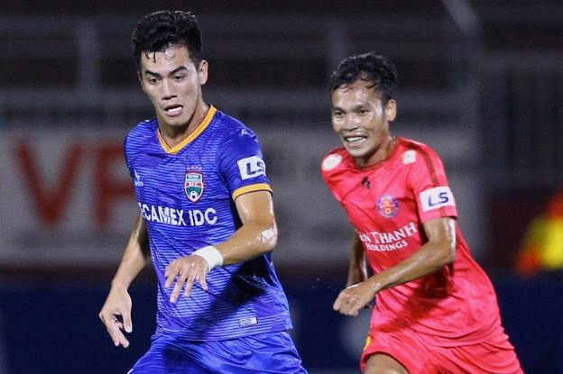 Tien Linh nhat nhoa, Binh Duong thoat thua truoc CLB Sai Gon hinh anh