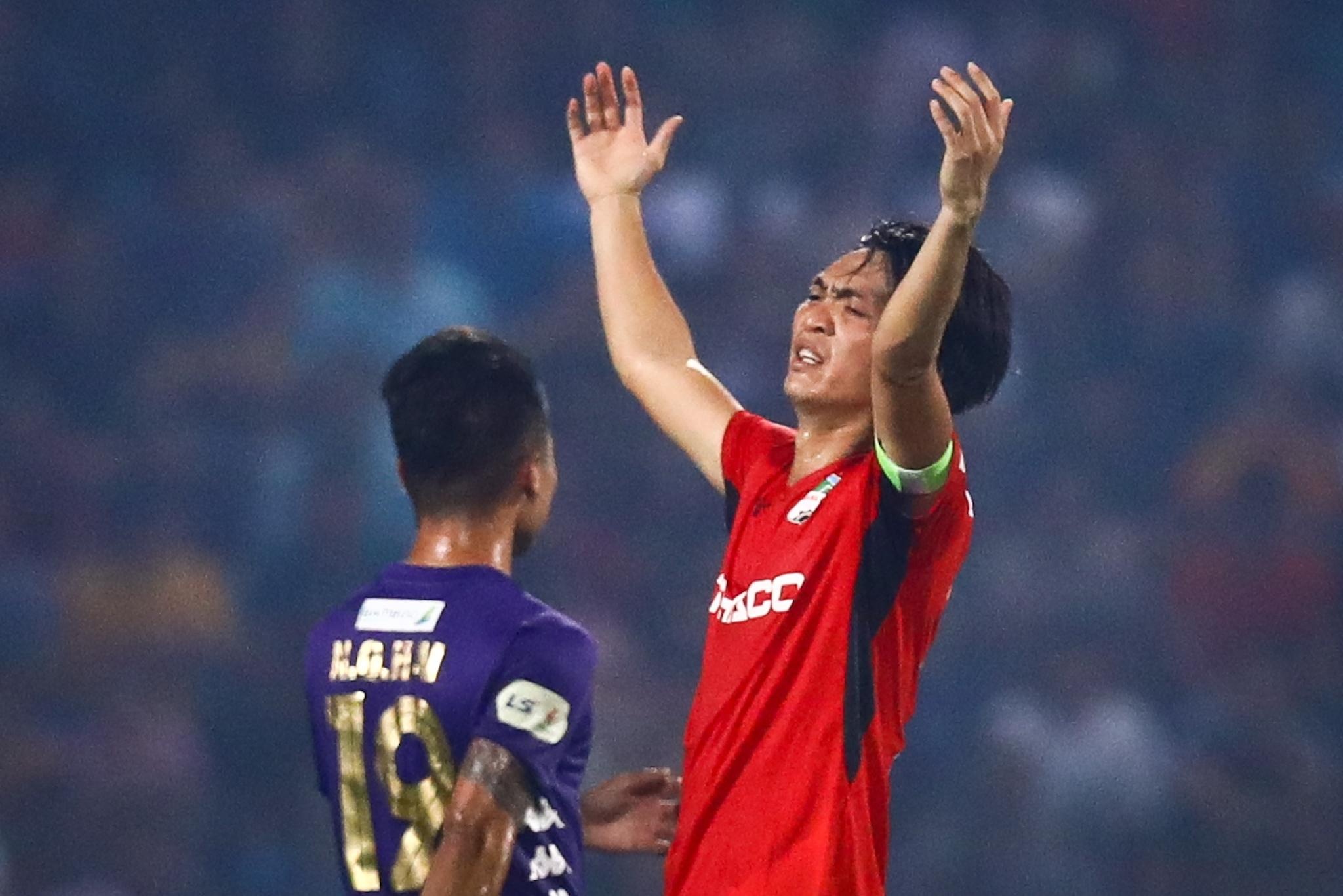 CLB Ha Noi vs HAGL anh 2