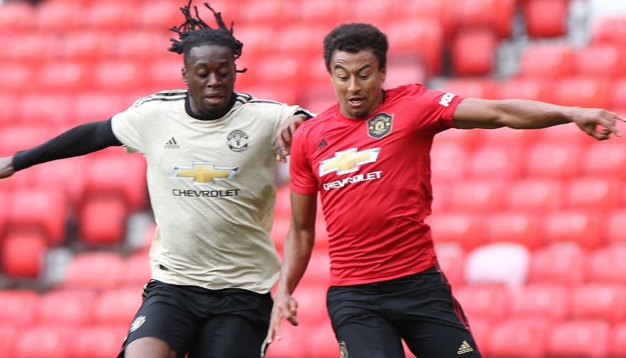 Doi hinh trong mo cua MU anh 4