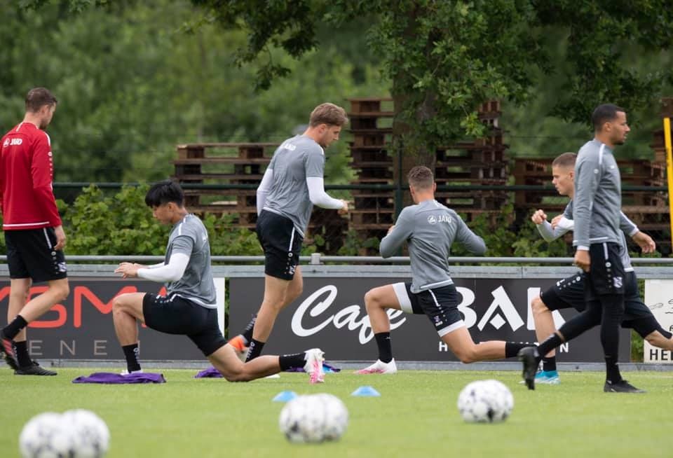 Van Hau lo bap chan an tuong anh 2