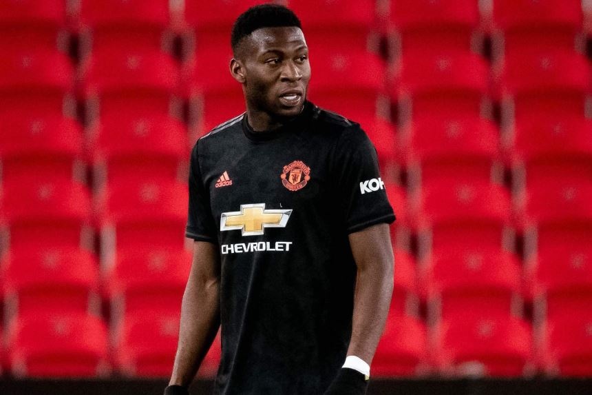 15 cau thu tre MU ra mat duoi thoi Louis van Gaal anh 8