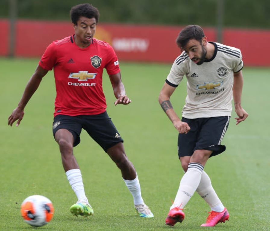 Luke Shaw lap cu dup anh 3