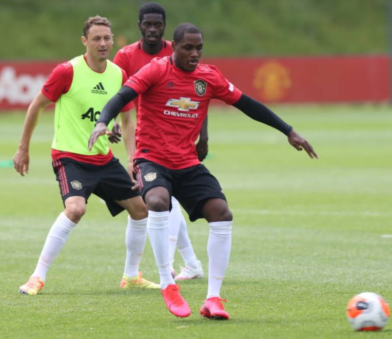 Luke Shaw lap cu dup anh 5