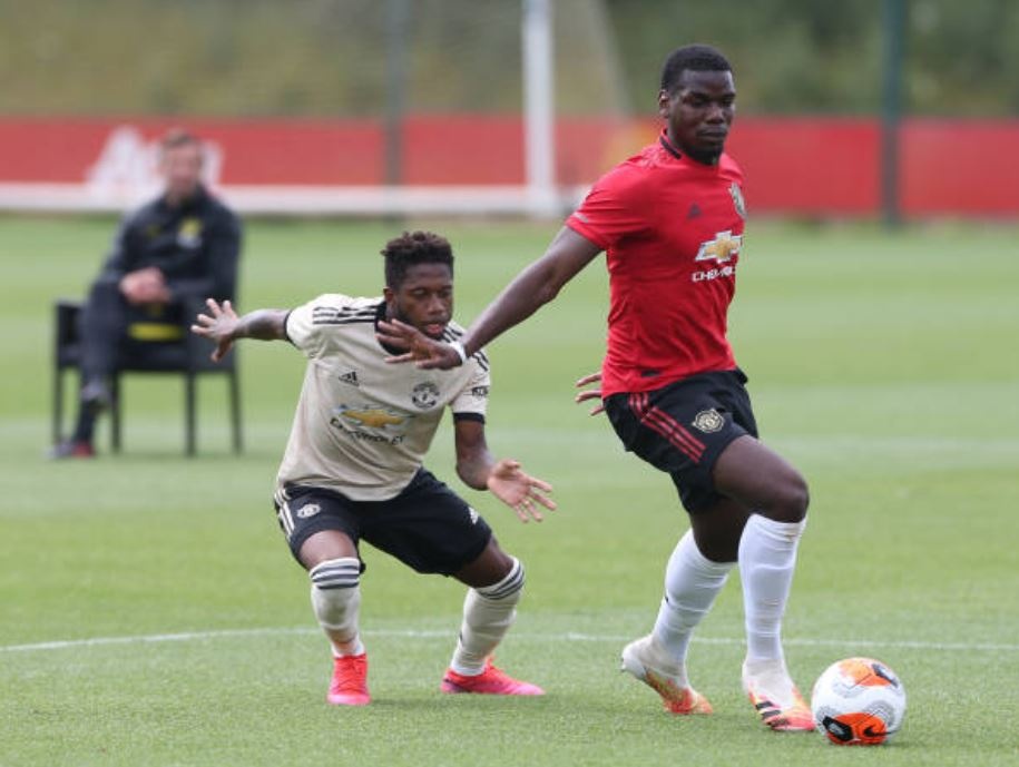 Luke Shaw lap cu dup anh 6