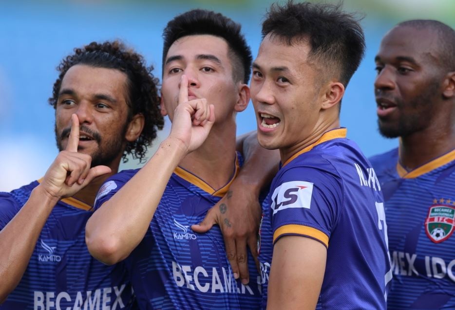 CLB Binh Duong 5-0 Hai Phong: Tien Linh toa sang, Van Toan mac loi hinh anh