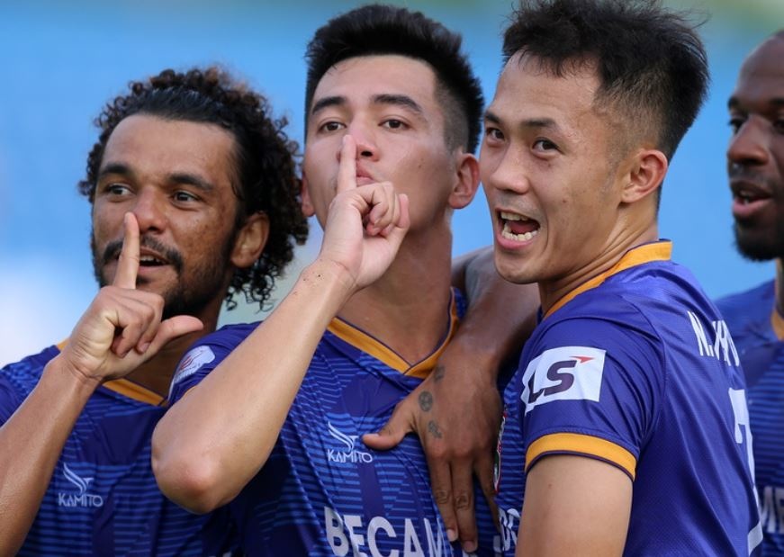 Tien Linh toa sang giup CLB Binh Duong nguoc dong ha Quang Nam hinh anh