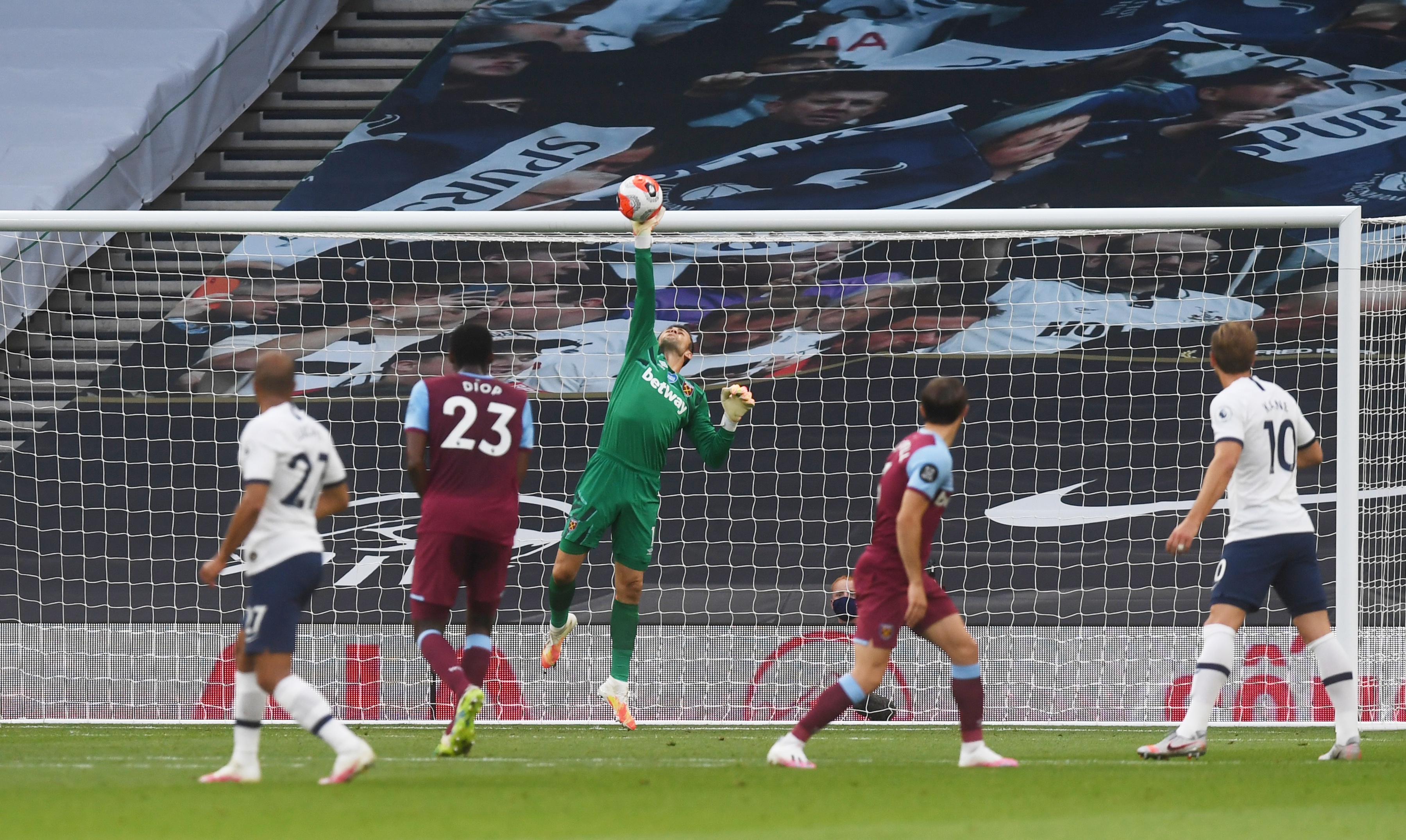 Son Heung-min an mung hut anh 3