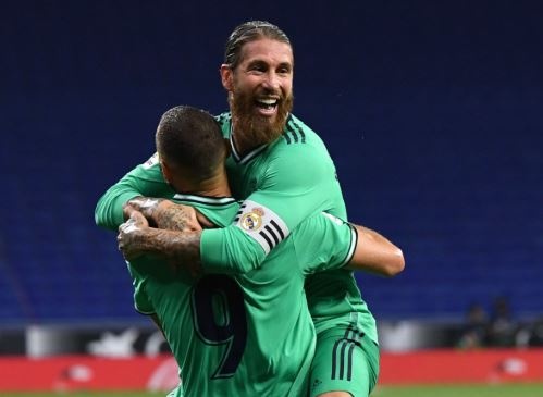 Real day Barca xuong thu 2 sau tran thang Espanyol hinh anh