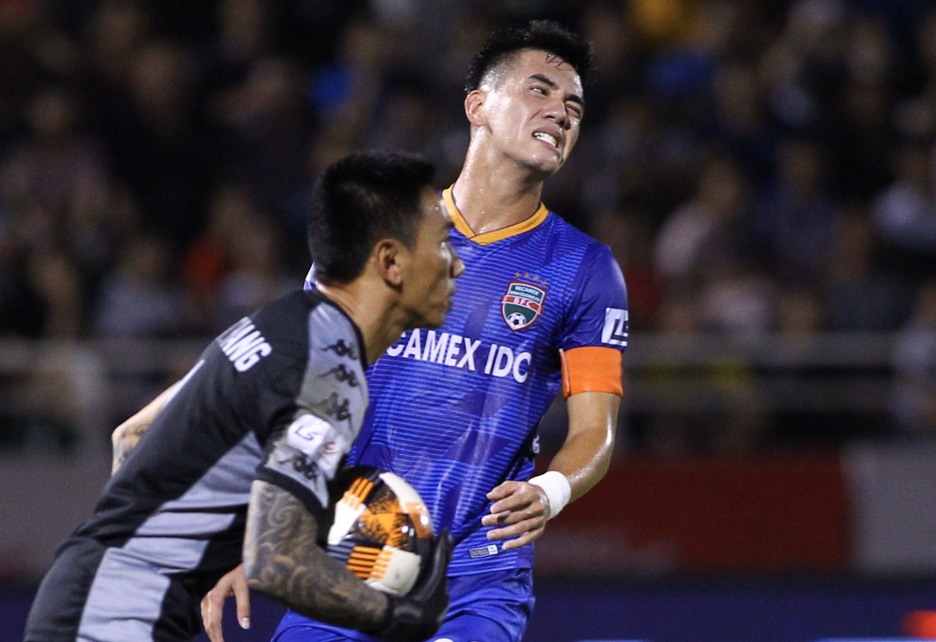 CLB TP.HCM vs Binh Duong anh 6