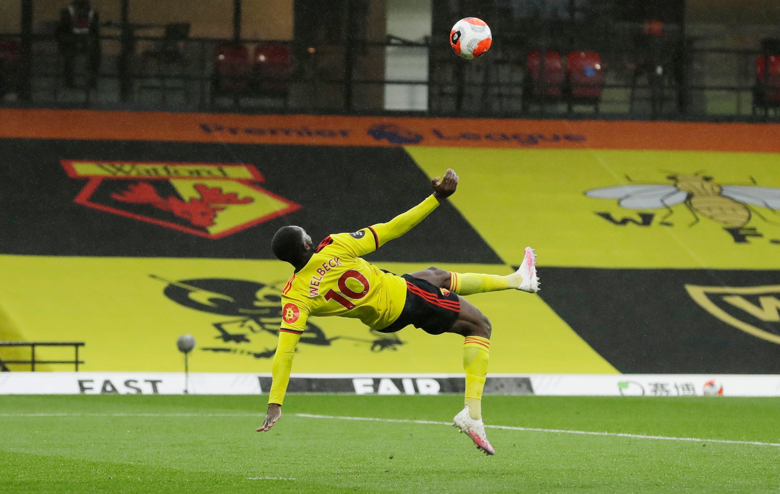 Welbeck ghi ban anh 4