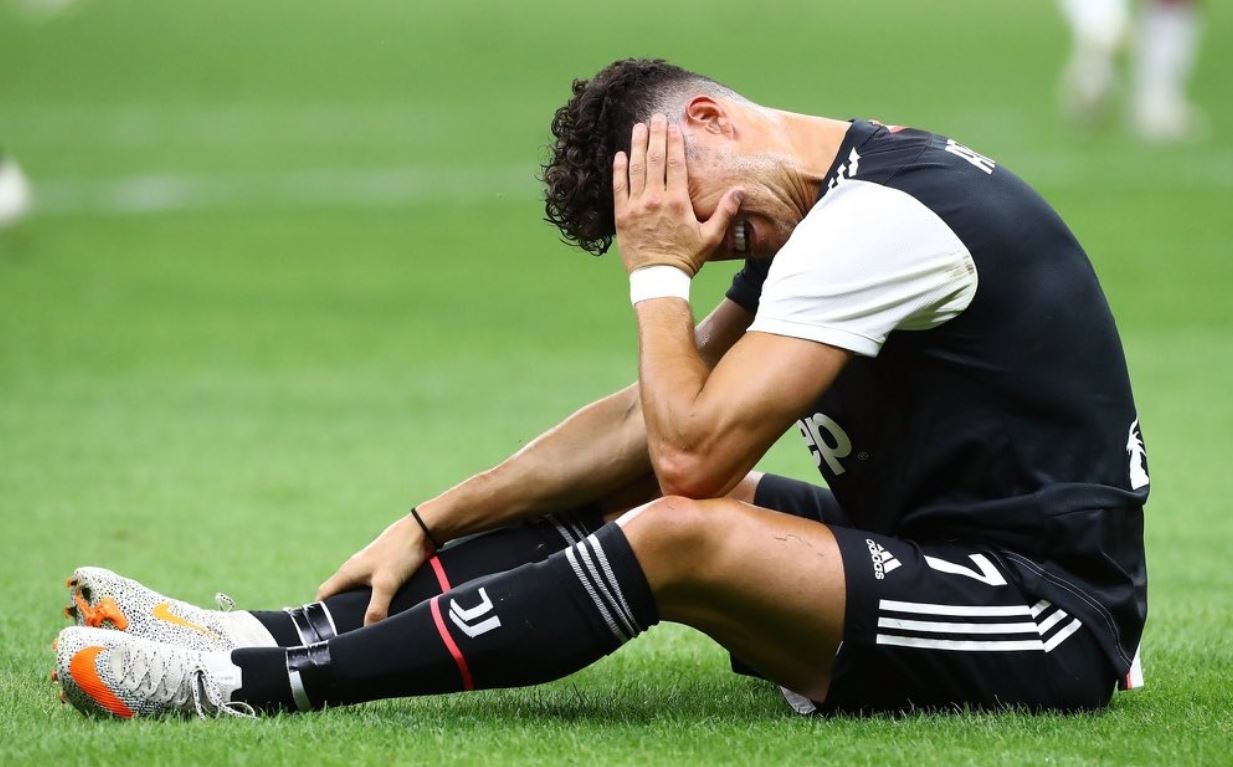 Ronaldo chuyen hong khien Juventus nhan ban thua hinh anh