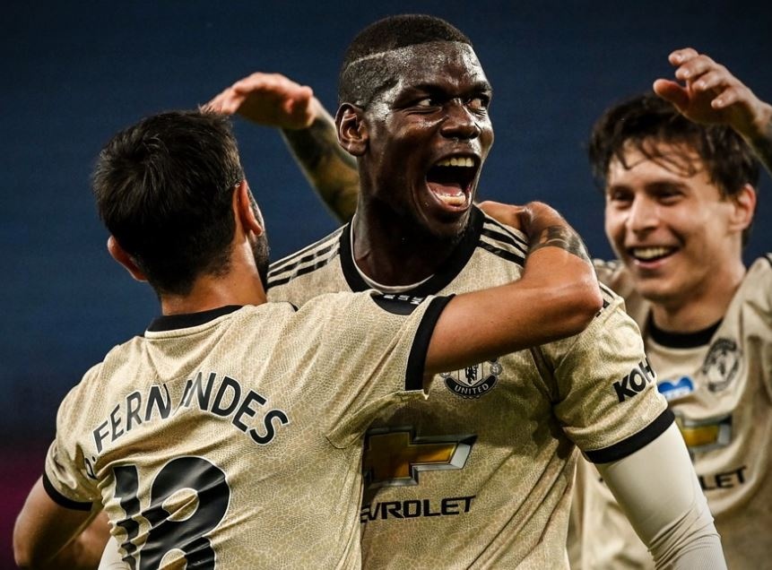 Aston Villa 0-3 Man Utd: 'Quy do' thang hoa hinh anh