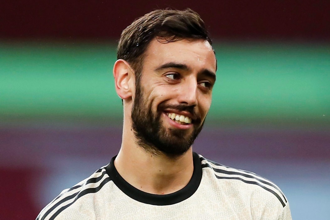 Cham diem Aston Villa 0-3 MU: Khong the can Bruno Fernandes hinh anh